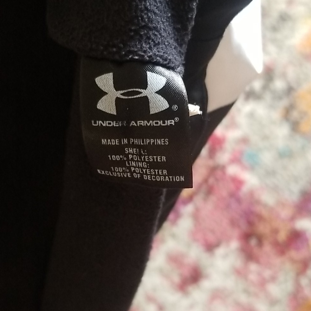 Like New: Lightweight Under Armour Jacket - Picture 5 of 5